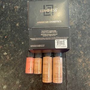 Luminess Airbrush Liquid Makeup. 4 brand new bottles.